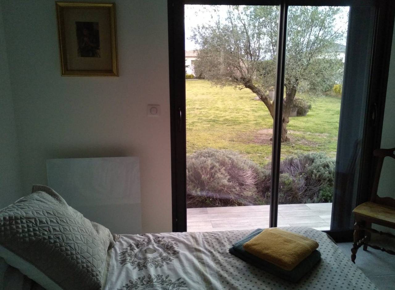 B&B confortable avec parking, piscine et vue sur la rivière in Aléria, Région de Corte
