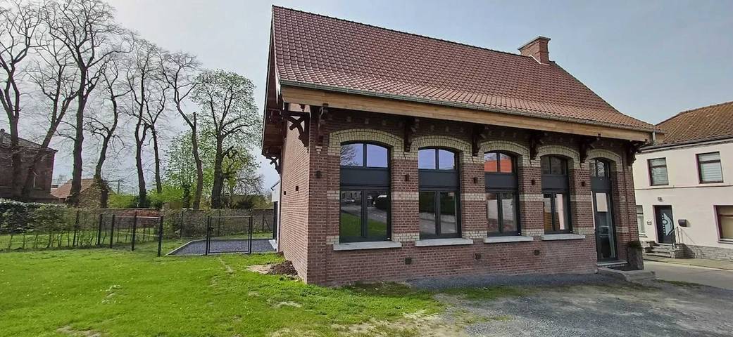 Gîte pour 11 personnes, avec terrasse, animaux acceptés dans Hainaut - 2