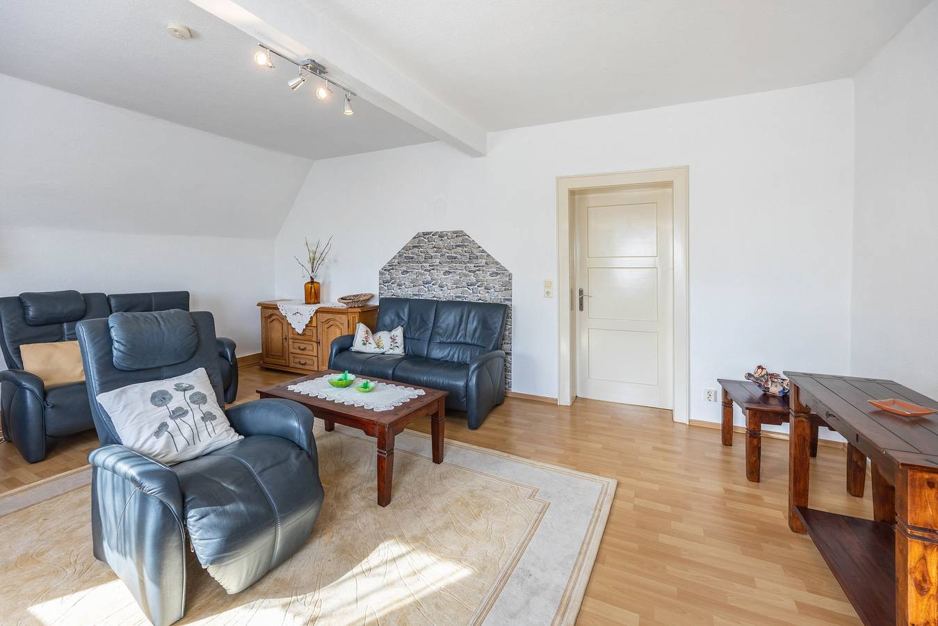 Ganze Wohnung, Apartment Ruheinsel für 3 Personen, mit privater Terasse in Annaburg, Wittenberg (Landekris)