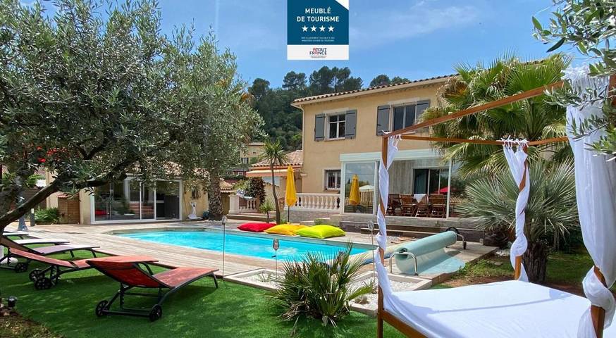 Chalet para 9 personas, con piscina además de jardín y vistas - 1