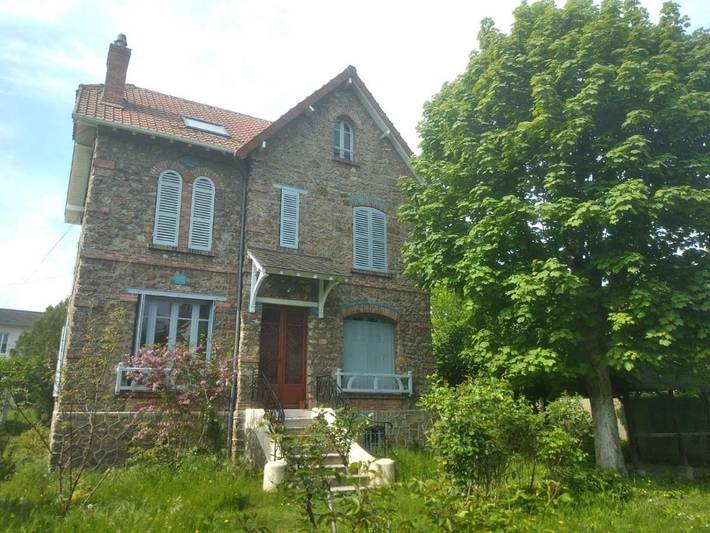 Maison de vacances pour 9 personnes, avec Balcon ainsi que Terrasse et Jardin à Enghien-les-Bains