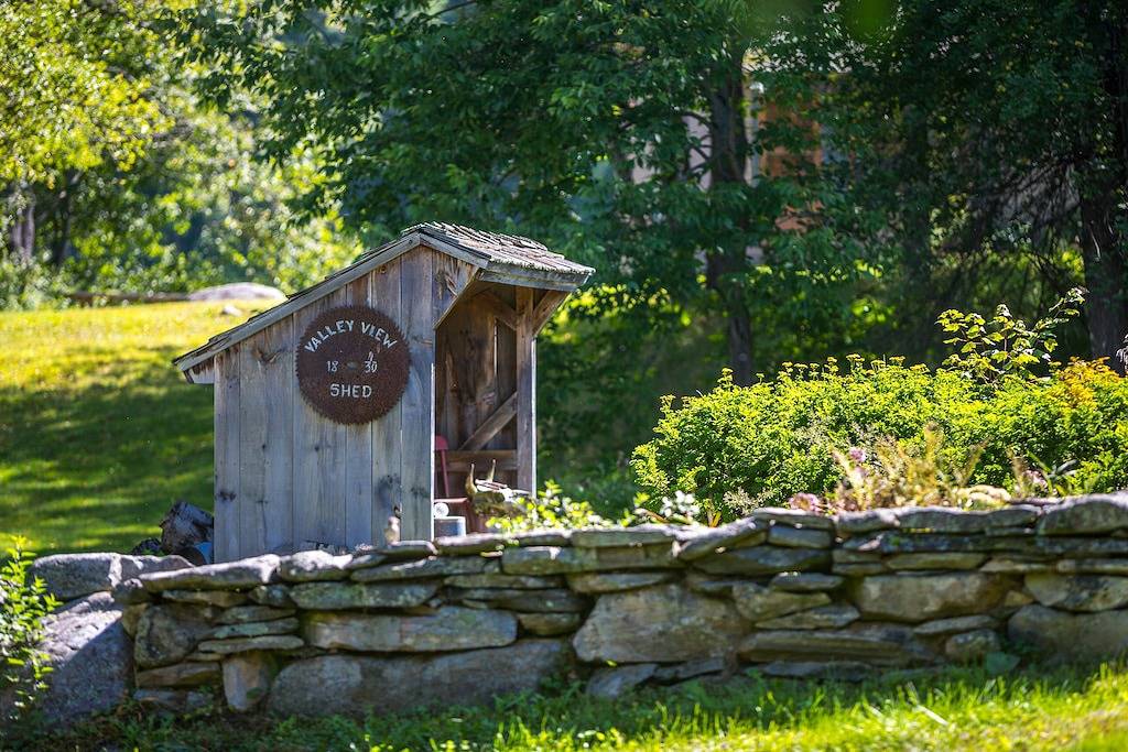 Scenic Weston Inn in der Nähe von Okemo, Magic, Schauspielhäusern, Kinhaven und Mönchen! Kamin, Pool & Klavier! in Weston (VT), Windsor County