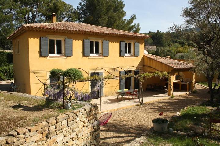 Villa pour 10 personnes, avec vue ainsi que piscine et jardin à Le Beausset - 2