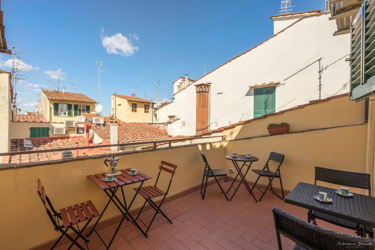 Entire apartment, Wine Apartments Florence Lambrusco in Florence city center, Florence