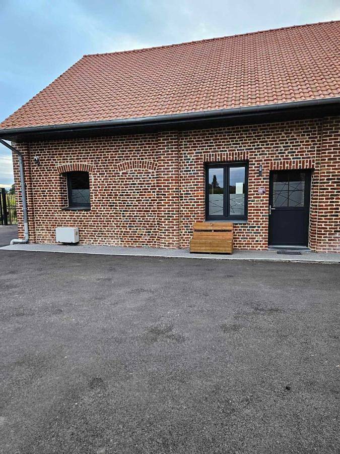 Two-Bedroom House in Fromelles, Région de Lille