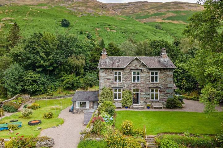 Holiday rental for 14 people, with garden in Patterdale