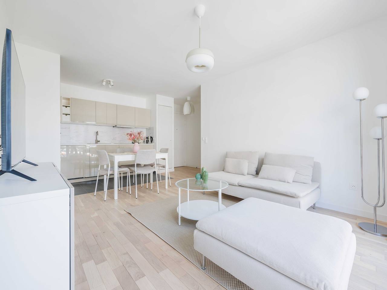 Apartamento entero, Apartamento con clase - Mercadillo in Saint-Ouen, Sena-Saint Denis