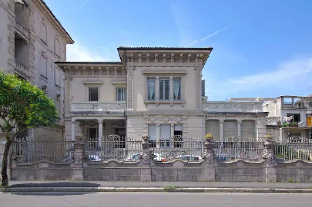Historic Villa in Como Center + 4 free parking in Como, Lake Como