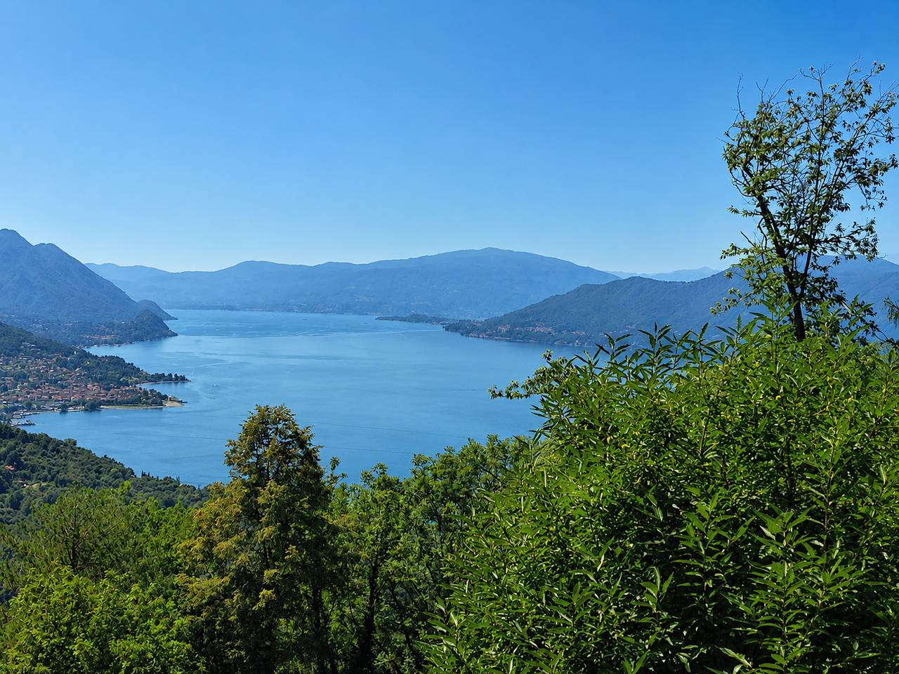 Appartamento intero, Appartamento vacanze per 6 persone con piscina in Agra, Lago Maggiore (Lombardia)