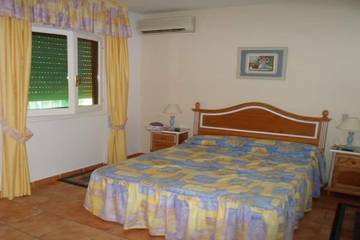 Cheap Villa for 6 People in Urbanización Marbesa, Marbella, Photo 1