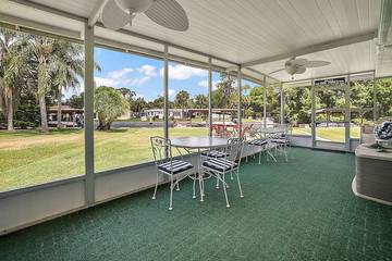 Camping for 4 Guests in Lake County, Picture 2