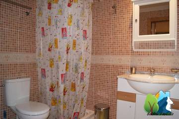 Gîte pour 4 personnes, avec balcon dans Incles