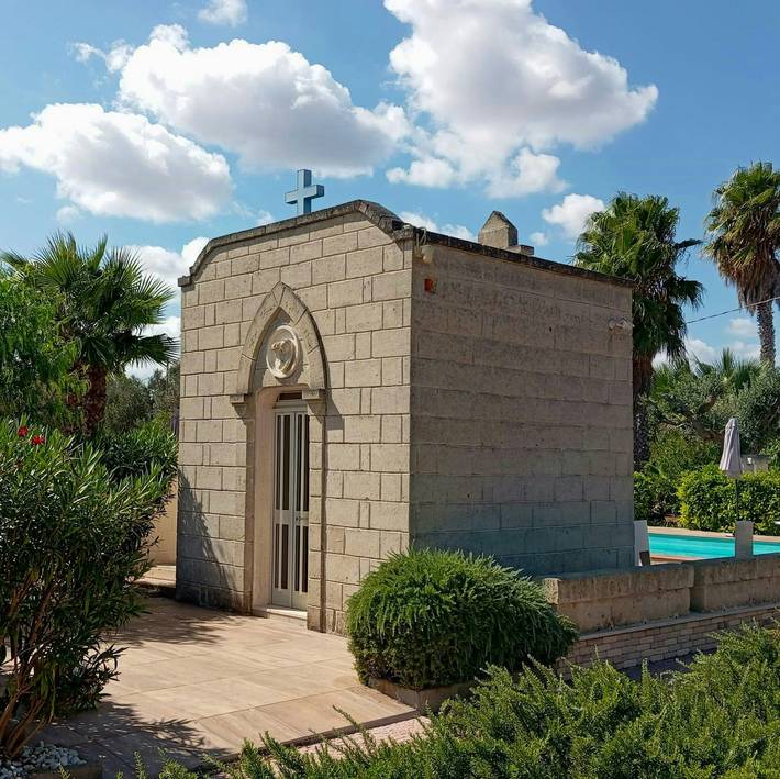 Villa avec piscine privée et petite église in San Vito dei Normanni, Salento