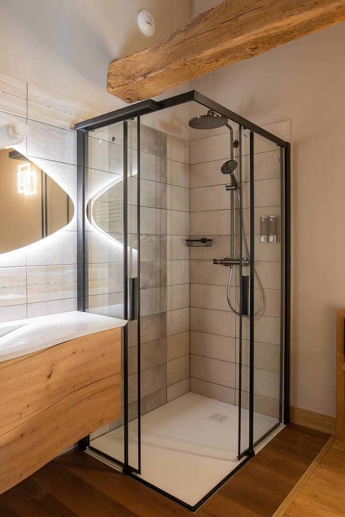 Bed & Breakfast 'La Chasserie 7 – Grange Arthuis' mit Garten, Wlan und Klimaanlage in Lavau, Loire-Tal