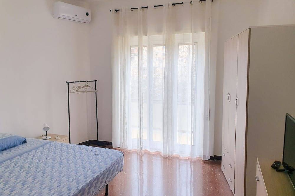 Ganze Wohnung, From Nannarè, 14 Palermo Street. in the city center, 5 minutes from the sea and station in Ladispoli, Rom Provinz