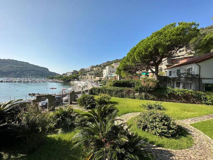 Location de vacances pour 16 personnes, avec jardin ainsi que piscine et jacuzzi dans Portovenere - 3