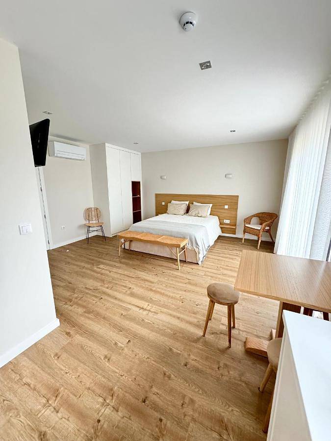 Gîte pour 2 personnes, avec Balcon et Terrasse ainsi que Jardin et Vue dans São Lourenço do Douro