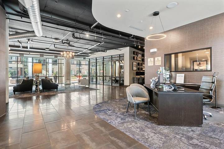 Apartment for 2 people, with pool and balcony as well as yard in Houston