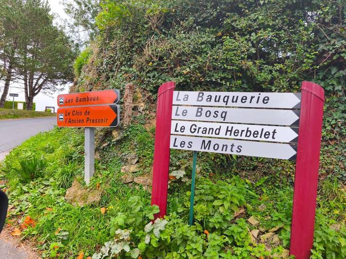 Gîte pour 4 personnes, avec vue à Commes - 2