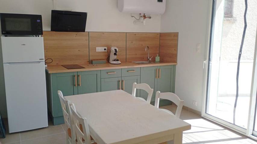Location de vacances pour 4 personnes, avec terrasse et vue à Pourrières - 3