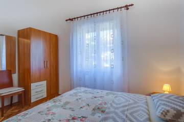 Appartamento per 5 Persone in Lussinpiccolo, Lussino, Foto 3