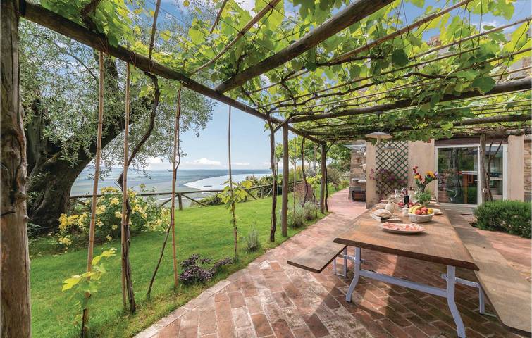 Chalet für 7 Personen, mit Sauna und Terrasse sowie Pool in der Toskana - 4