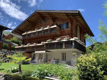 Ferienwohnung für 5 Personen, mit Garten und Balkon in Lenk im Simmental
