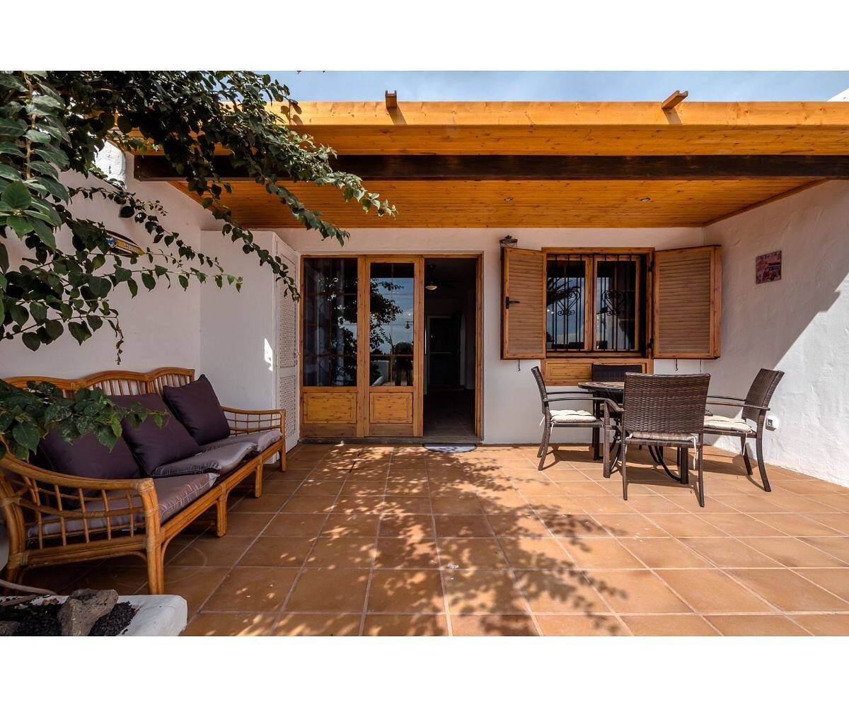 Ferienhaus Puerto Chico Y mit Meerblick, Pool, Garten, Terrasse und Wlan in Playa Blanca, Yaiza