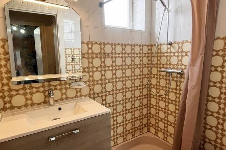 Gîte pour 2 personnes, avec jardin à Saint-Héand - 4