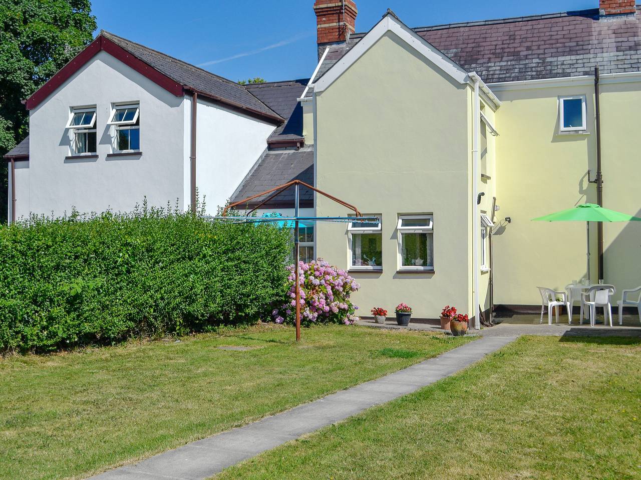 Cottage for 4 People in Murton, Swansea region