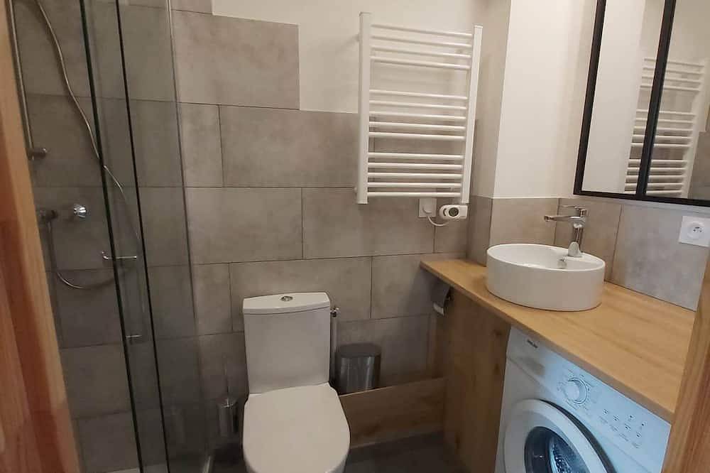 Entire apartment, Elio's is in Bourg-lès-Valence, Valence region