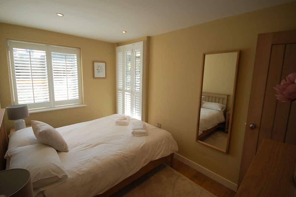 Entire apartment, Jack's Stay, Salcombe,  S.Devon - Stylish apartment in peaceful private location in Salcombe, South Devon