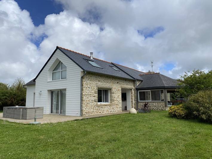 Gîte pour 8 personnes, avec jardin et terrasse