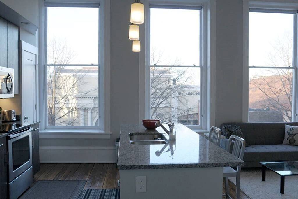 A09 King Suite - Herz der Künste am West Broad in der Nähe des Vcu Mcv in Richmond, Virginia