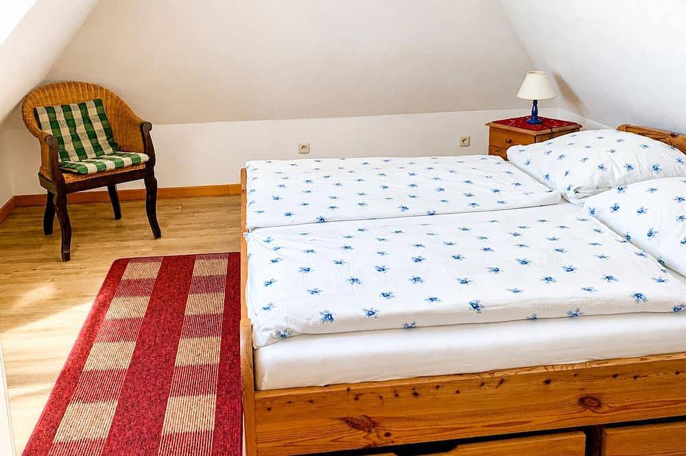 Ganze Wohnung, Hof Kracht – \"Tromper Wiek\" Wohnung für 6(-8) Personen mit Balkon & Ostseeblick in Putgarten, Rügen