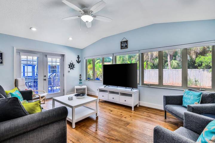 Dom dla 8 osób, z taras i basen, zwierzęta dozwolone w Largo