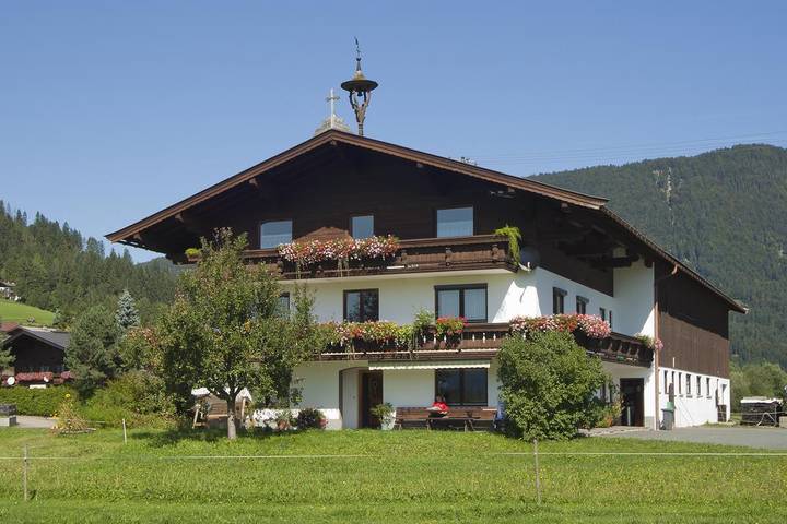 Ferienwohnung für 4 Personen, mit Balkon und Garten in Kirchdorf in Tirol