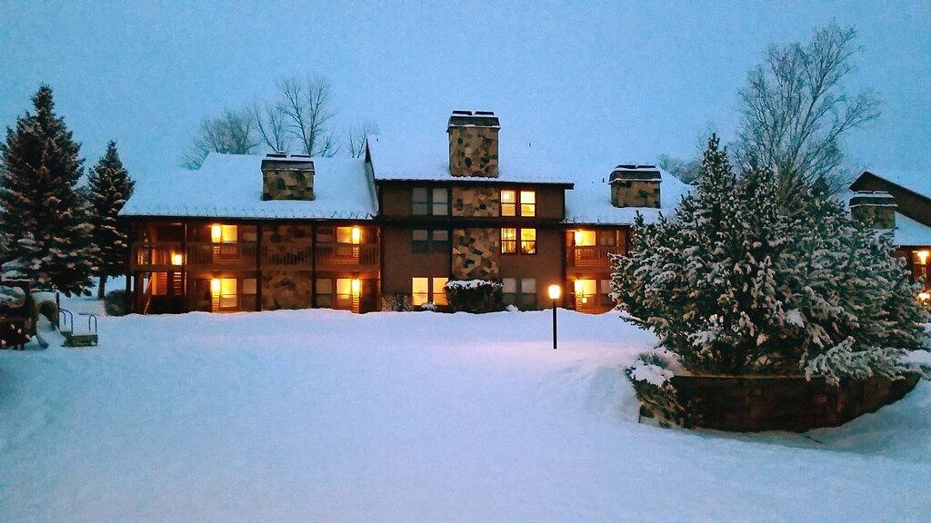 Ganze Wohnung, Neu aktualisiert, nur wenige Schritte vom Pool und Whirlpool in Eden (UT), Uinta Wasatch Cache National Forest