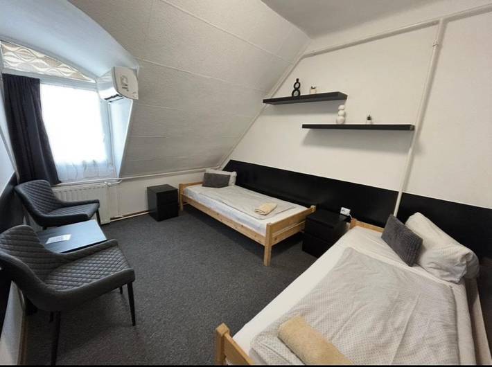 Location de vacances pour 2 personnes, avec terrasse à Tatabánya - 2