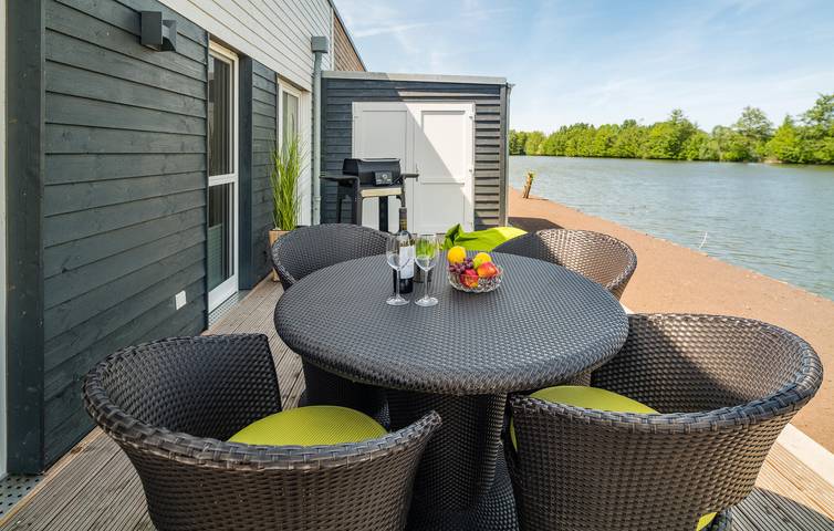 Vakantieappartement voor 4 personen, with terras and tuin as well as sauna and uitzicht op het meer - 1