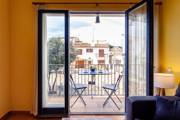 Apartamento entero, Apartamento 'Antic Plankton Calella Palafrugell' con balcón y Wi-Fi in Platgeta d'en Cosme (Palafrugell), Palafrugell