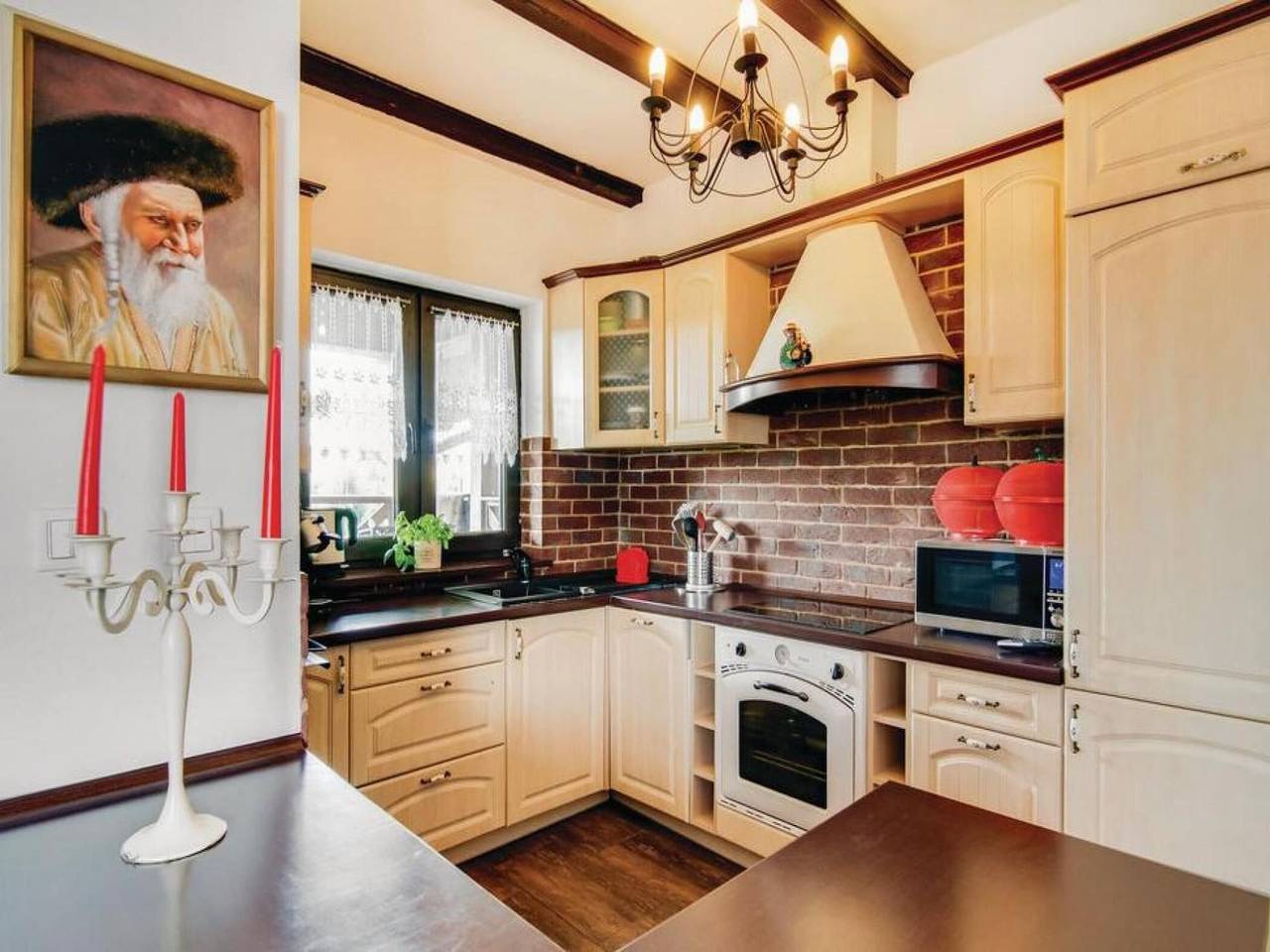 Großes Ferienhaus am See, in der Nähe des Meeres in Puddemsdorf, Powiat Koszaliński