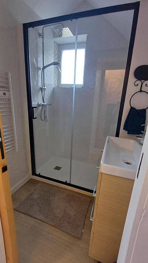 Location de vacances pour 6 personnes, avec terrasse à Plouégat-Guérand - 3