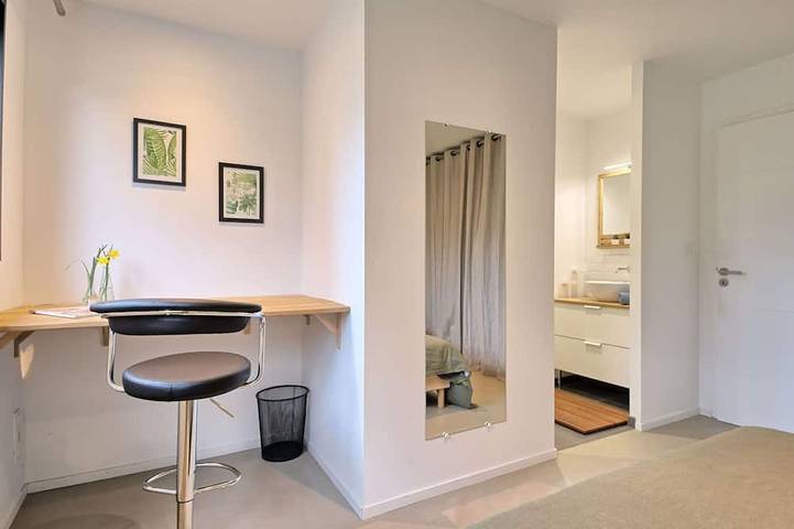 Gîte pour 4 personnes, avec jardin dans Les Rosaires - 3