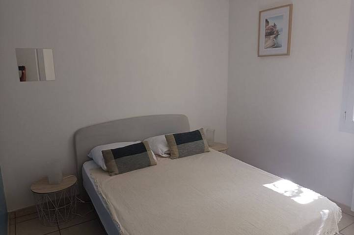 Location de vacances pour 8 personnes, avec jardin à Régusse - 4