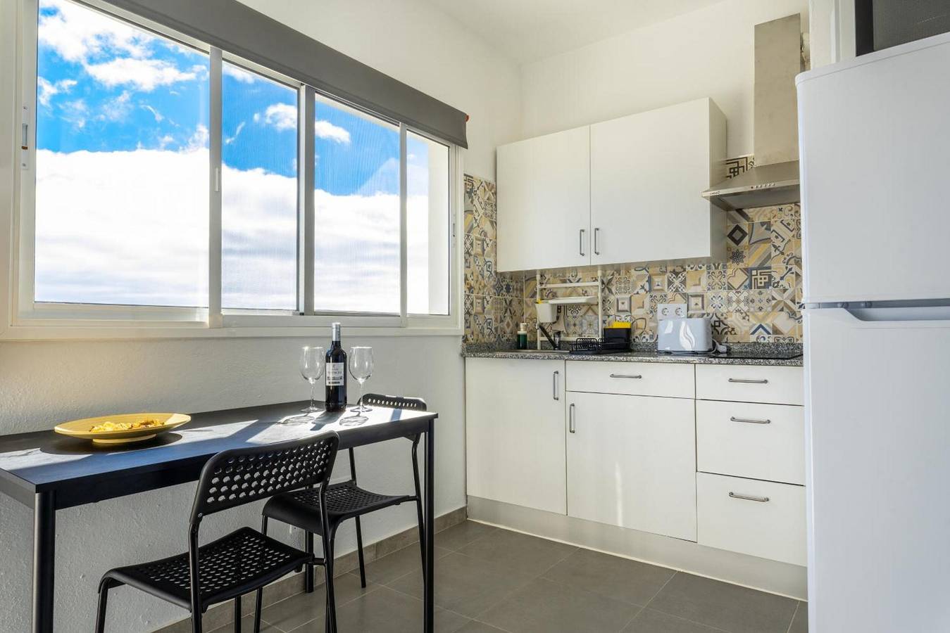 Appartement entier, Appartement 'Vivienda Vacacional Tinisagua 2' avec vue sur mer, balcon et Wi-Fi in El Fuerte, Breña Alta