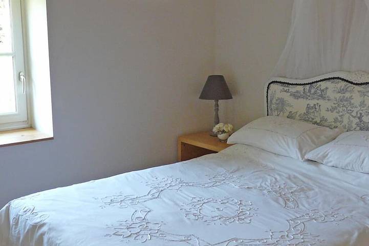 Location de vacances pour 6 personnes, avec Terrasse ainsi que Jardin et Piscine à Saint-Palais-de-Phiolin - 4
