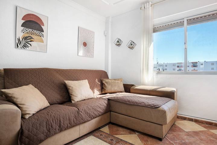 Entire apartment, Apartment 'Faro De Barbate' with Private Terrace and Wi-Fi in Playa Barbate, Barbate