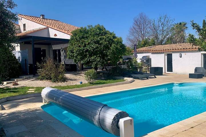Maison de vacances pour 10 personnes, avec Terrasse et Jardin à Palau-del-Vidre