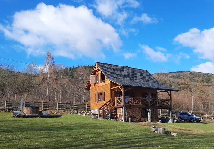 Apartament wakacyjny dla 10 osób, z ogród i widok oraz sauna, Dla rodziny w Powiat kłodzki